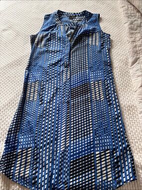Blue Geometric Print Sleeveless Skirt